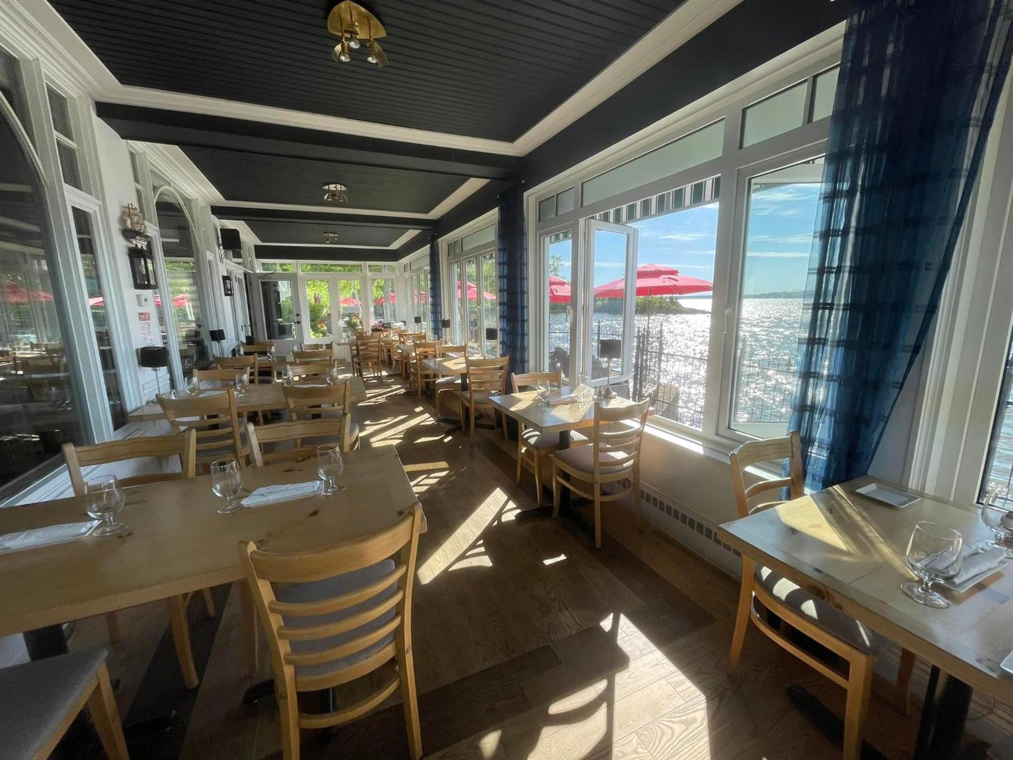 Goeliche Hotel Et Appartement Saint-Laurent-de-l'ile d'Orleans المظهر الخارجي الصورة