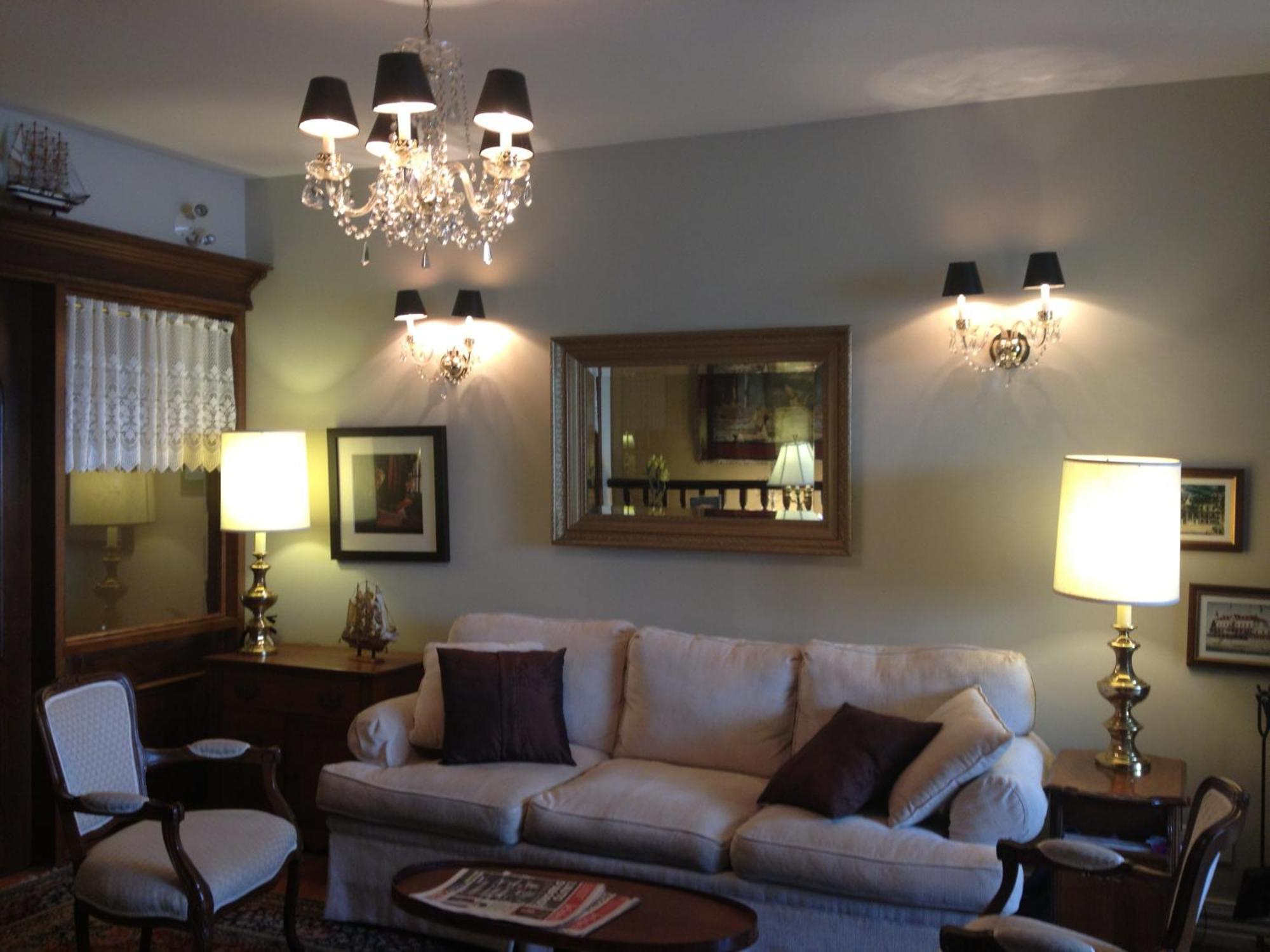 Goeliche Hotel Et Appartement Saint-Laurent-de-l'ile d'Orleans المظهر الخارجي الصورة