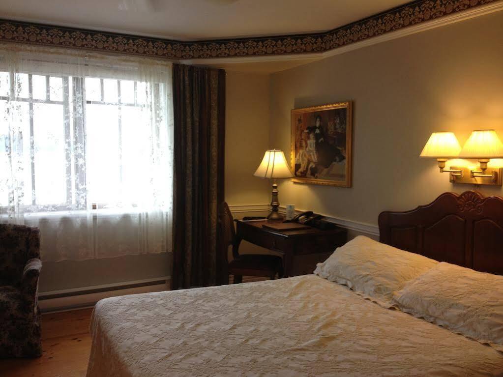 Goeliche Hotel Et Appartement Saint-Laurent-de-l'ile d'Orleans المظهر الخارجي الصورة